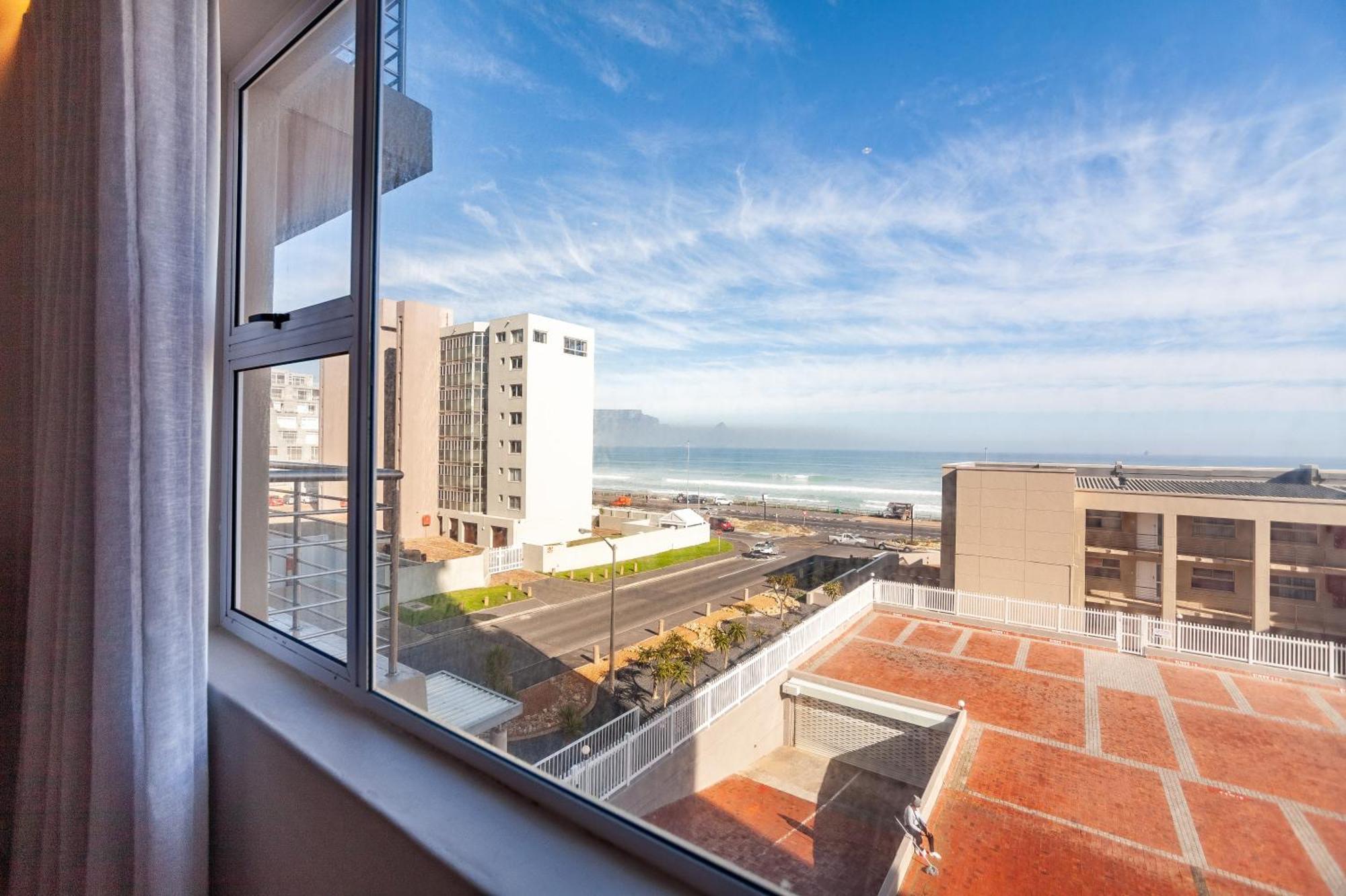 Luxury Ocean View Beachfront 2 Bed Apartment -206 The Waves, Blouberg, Cape Town Bloubergstrand Kültér fotó